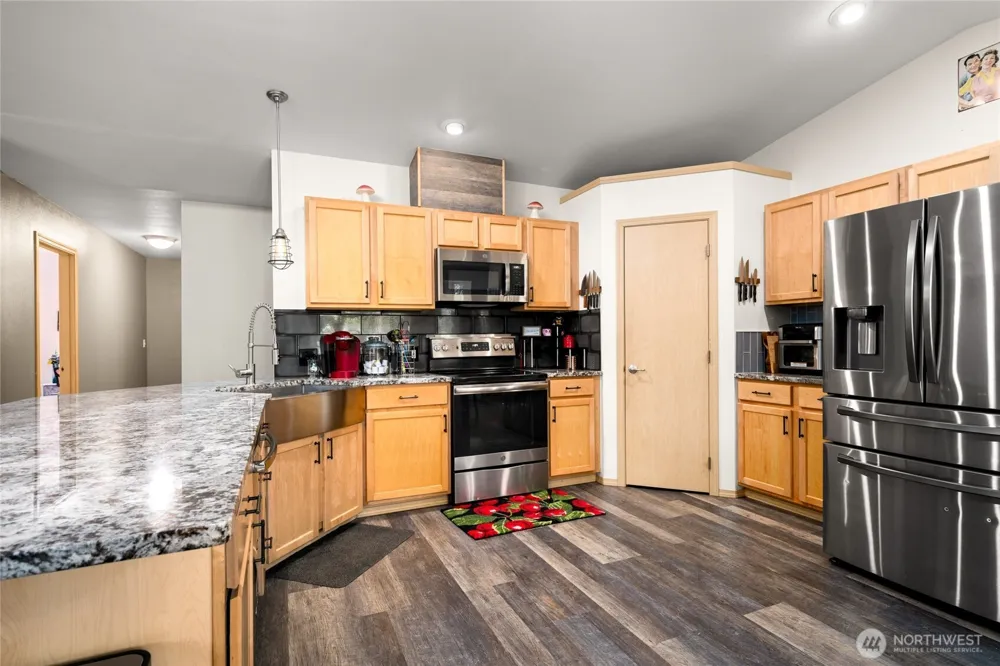 41887 Cape Horn Drive Concrete, WA 98237