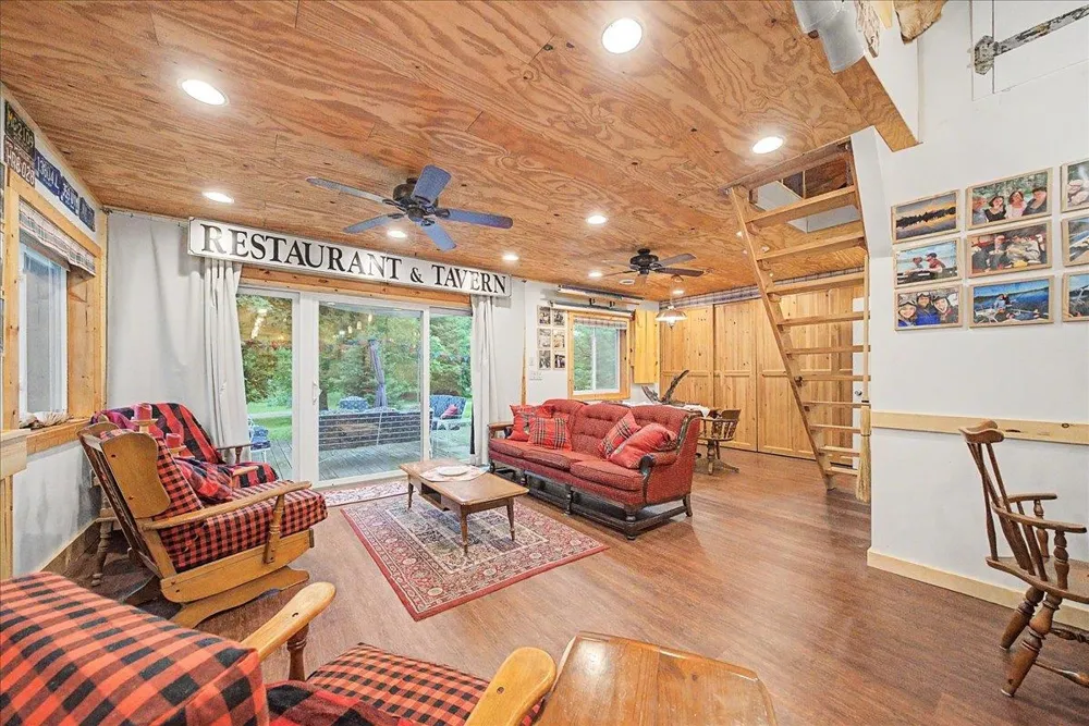 2532 E 1st Street Mills Township, MI 48756