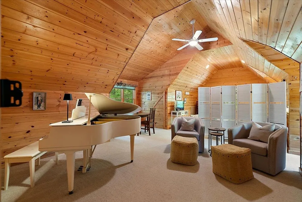 407 Twin Pines Drive Leland Township, MI 49653