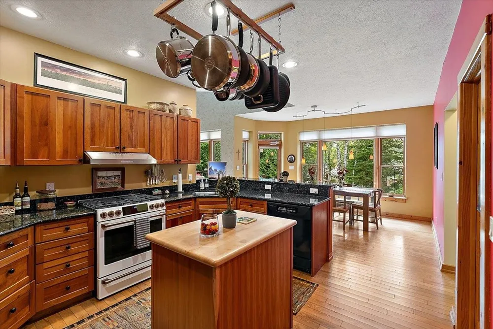 407 Twin Pines Drive Leland Township, MI 49653
