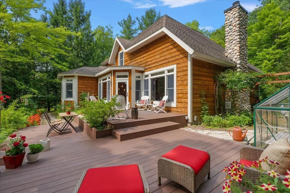 407 Twin Pines Drive Leland Township, MI 49653