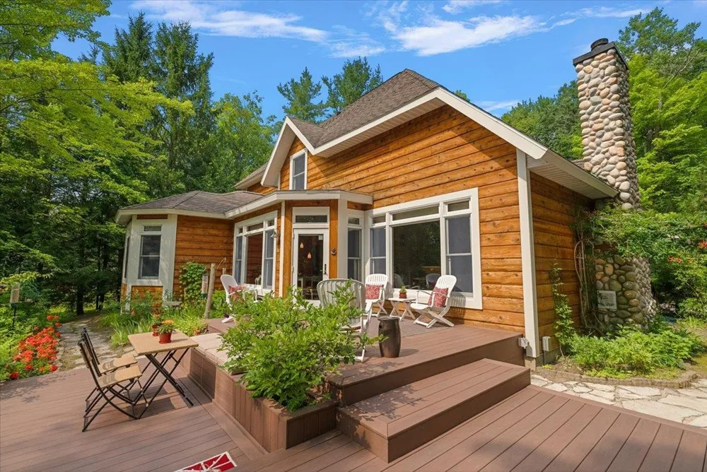 407 Twin Pines Drive Leland Township, MI 49653