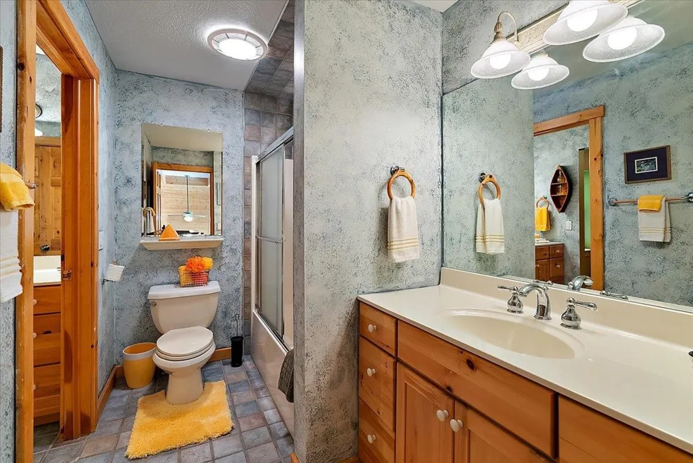 407 Twin Pines Drive Leland Township, MI 49653
