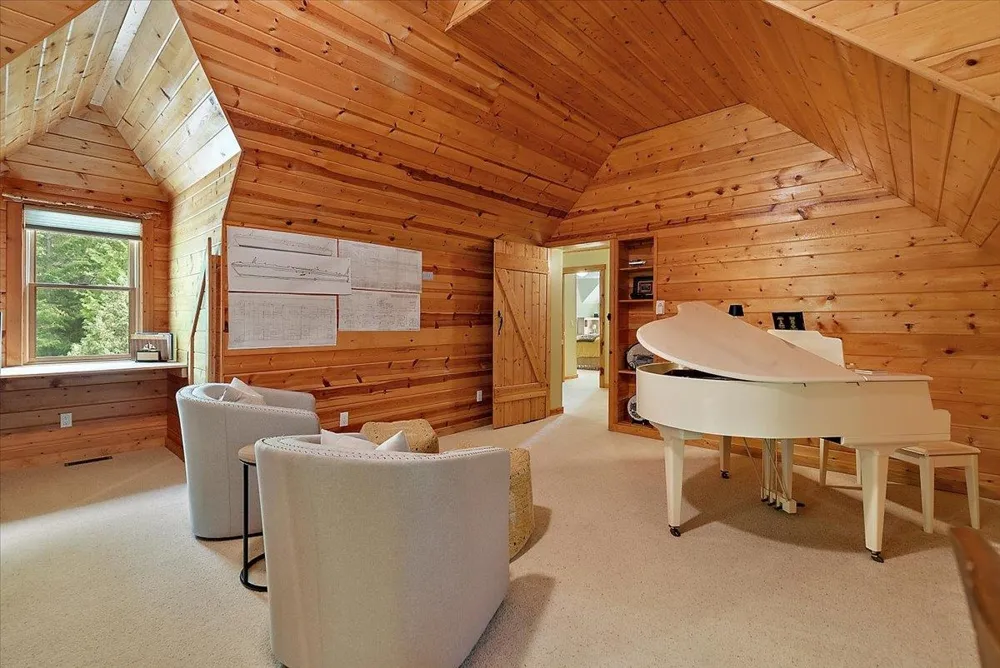 407 Twin Pines Drive Leland Township, MI 49653