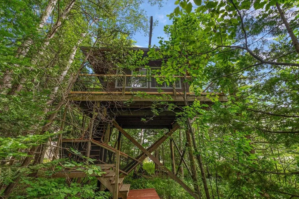 407 Twin Pines Drive Leland Township, MI 49653