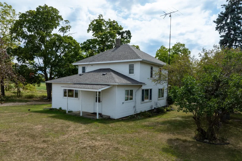 402 W Chapman Road Fremont Township, MI 48858