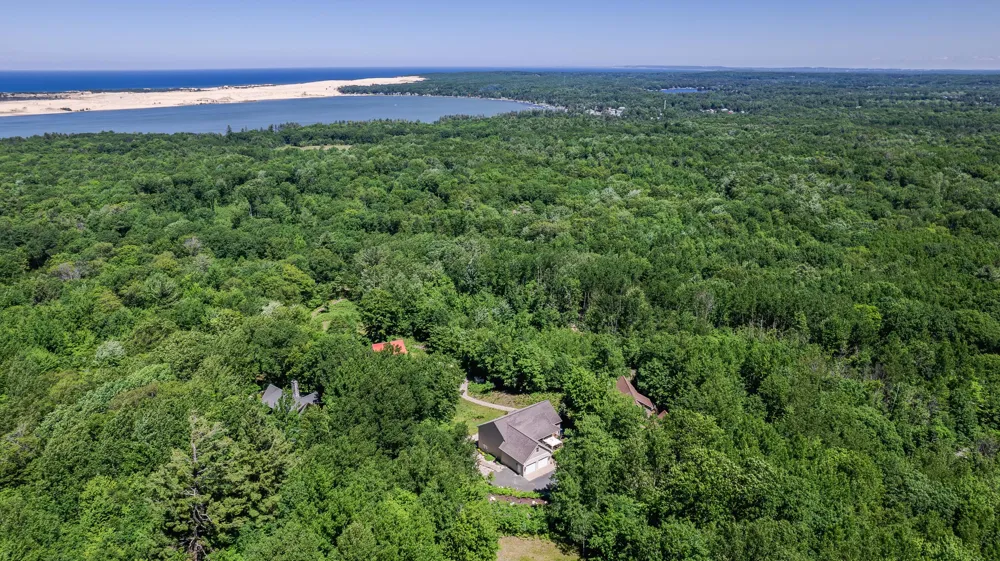 8562 W Woodridge Drive Golden Township, MI 49436