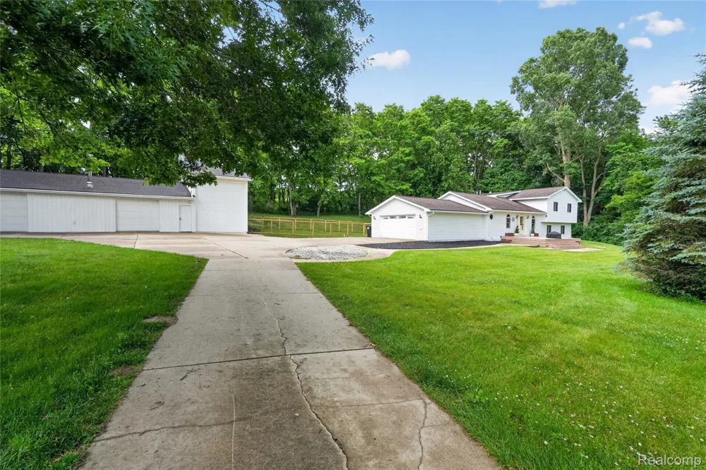 8655 Joey Drive Putnam Township, MI 48169