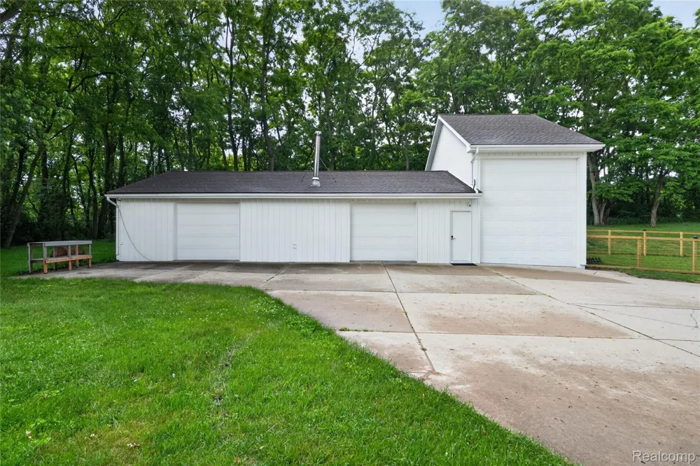 8655 Joey Drive Putnam Township, MI 48169