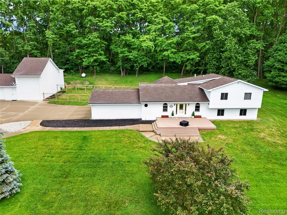 8655 Joey Drive Putnam Township, MI 48169