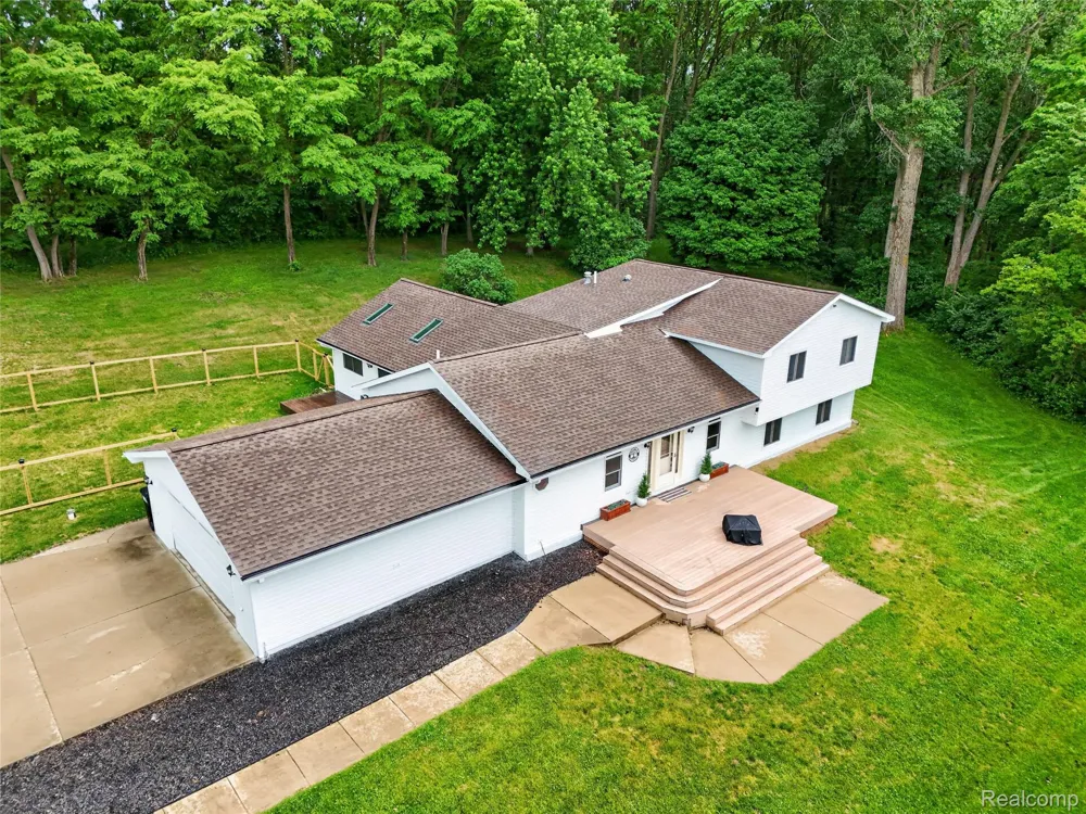 8655 Joey Drive Putnam Township, MI 48169