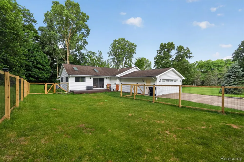 8655 Joey Drive Putnam Township, MI 48169