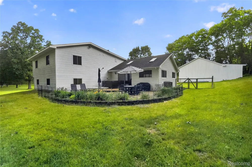8655 Joey Drive Putnam Township, MI 48169