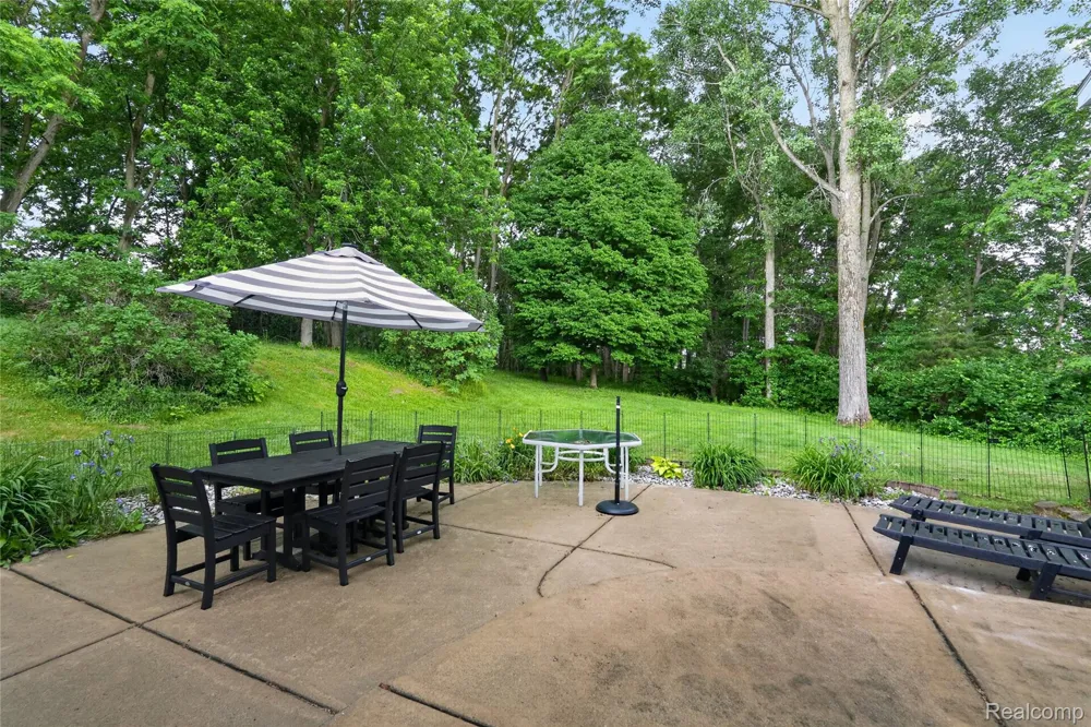8655 Joey Drive Putnam Township, MI 48169