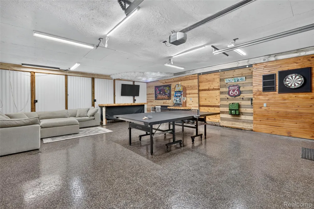 8655 Joey Drive Putnam Township, MI 48169
