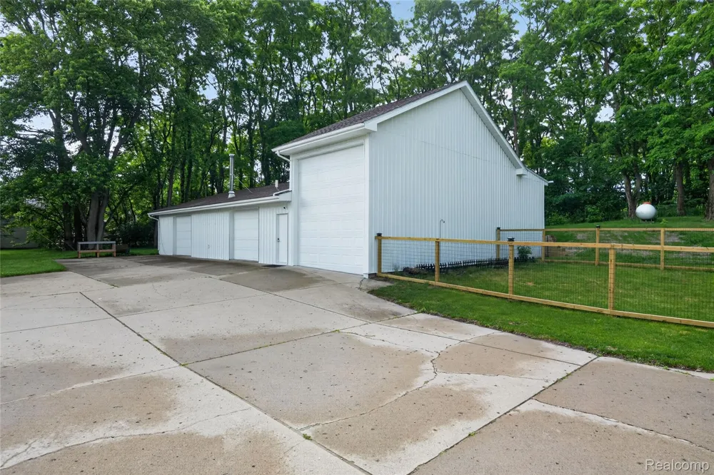 8655 Joey Drive Putnam Township, MI 48169