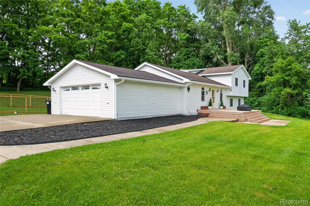 8655 Joey Drive Putnam Township, MI 48169