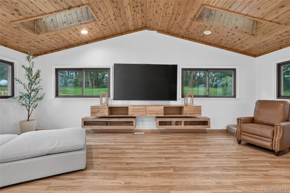 8655 Joey Drive Putnam Township, MI 48169