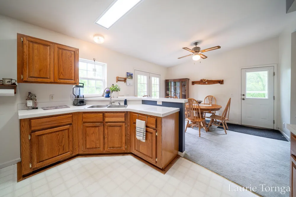 2670 Grand River Drive NE Ada Township, MI 49525