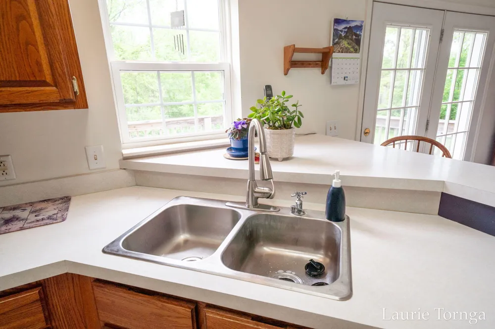 2670 Grand River Drive NE Ada Township, MI 49525