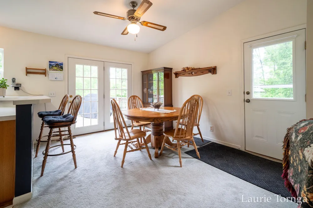 2670 Grand River Drive NE Ada Township, MI 49525