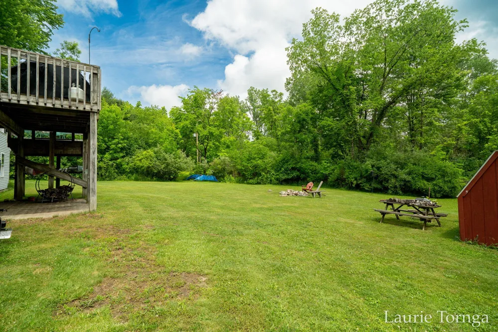 2670 Grand River Drive NE Ada Township, MI 49525