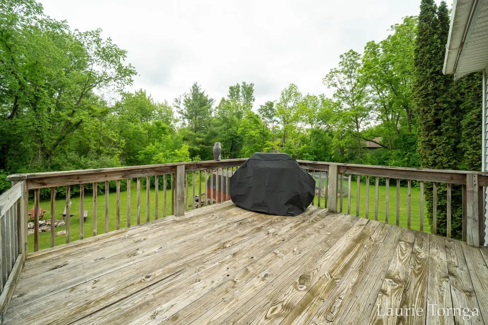 2670 Grand River Drive NE Ada Township, MI 49525