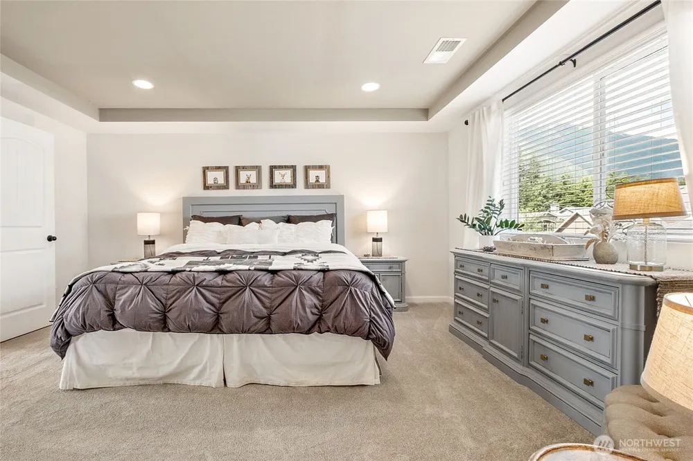 1670 Eagles Nest Place SE North Bend, WA 98045