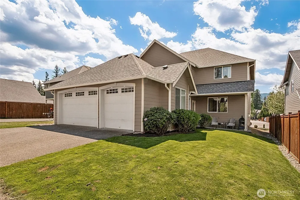 1670 Eagles Nest Place SE North Bend, WA 98045
