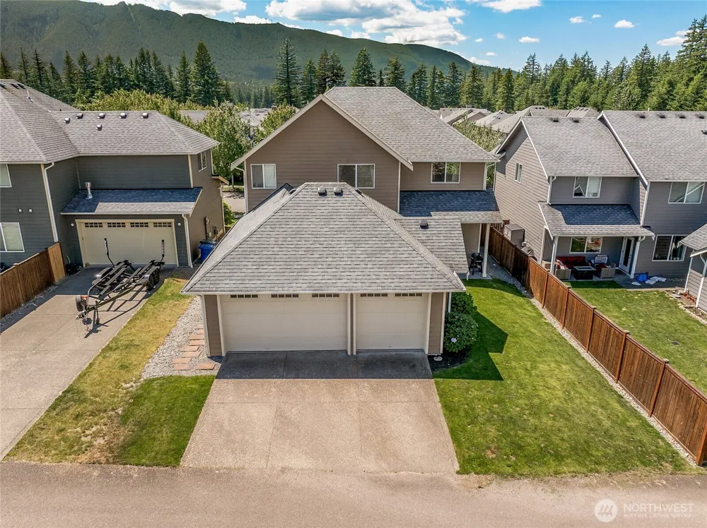 1670 Eagles Nest Place SE North Bend, WA 98045