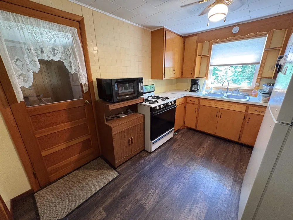 8655 SE Campbell Road Garfield Township, MI 49633