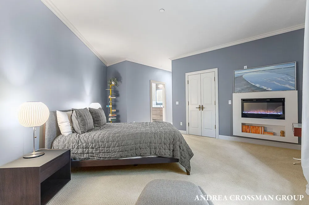 141 Central Avenue #120 Holland City, MI 49423