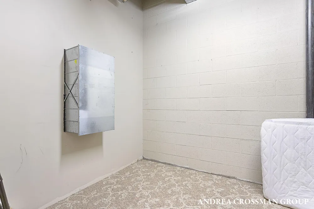 141 Central Avenue #120 Holland City, MI 49423