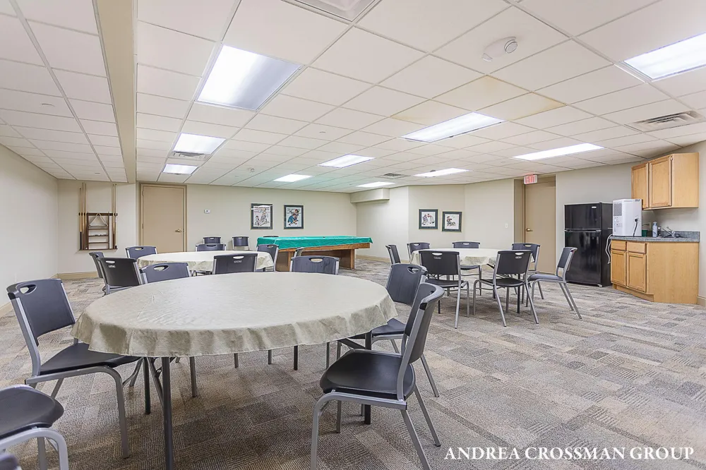 141 Central Avenue #120 Holland City, MI 49423