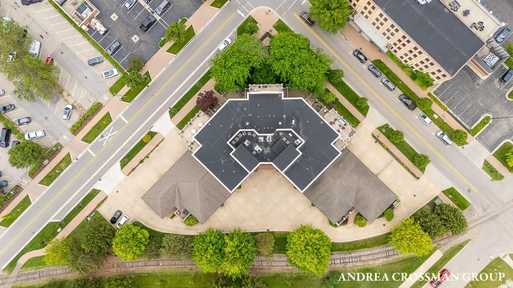 141 Central Avenue #120 Holland City, MI 49423