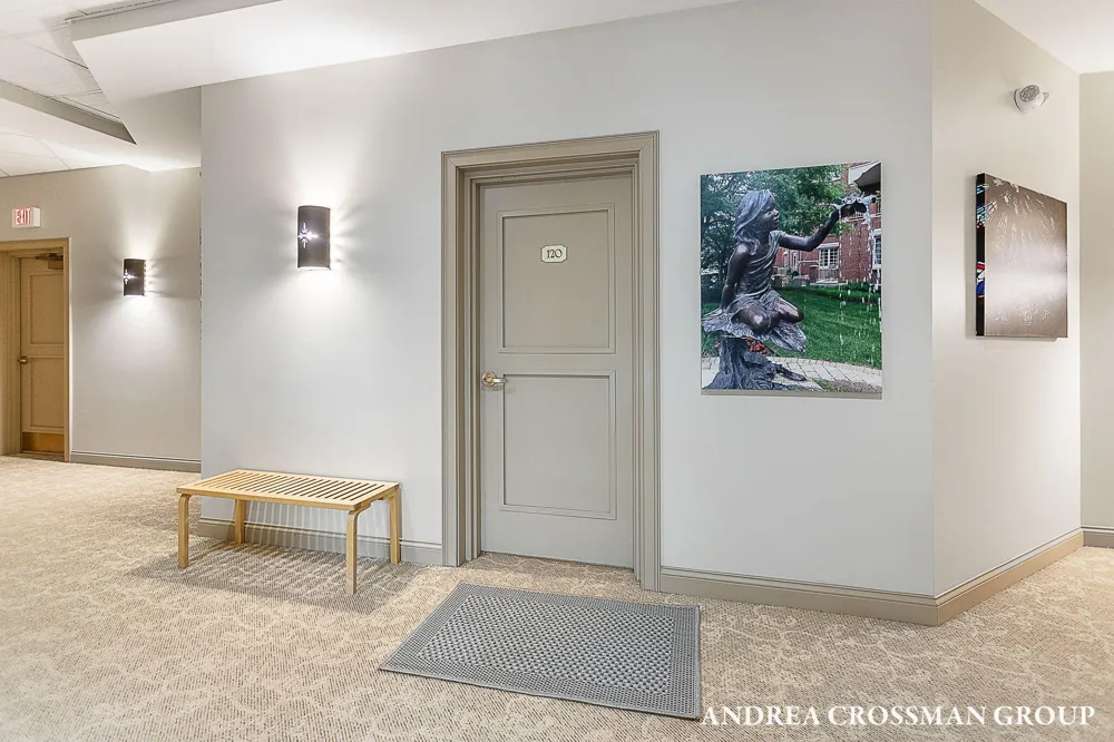 141 Central Avenue #120 Holland City, MI 49423