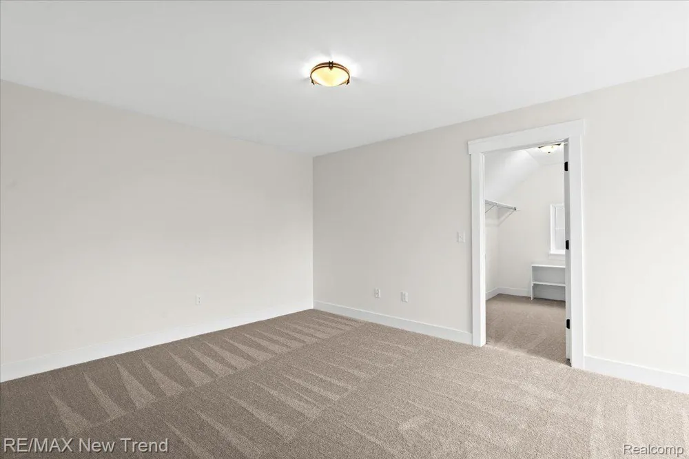7829 Trailside Court West Bloomfield Charter Township, MI 48323
