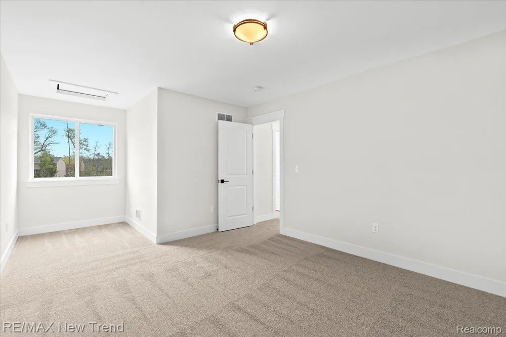 7829 Trailside Court West Bloomfield Charter Township, MI 48323
