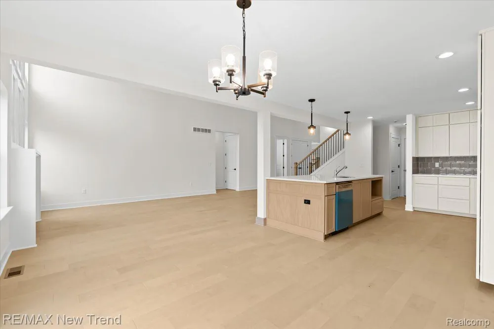 7829 Trailside Court West Bloomfield Charter Township, MI 48323