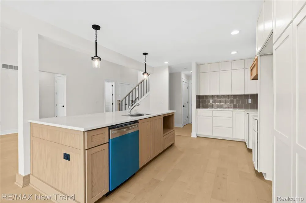 7829 Trailside Court West Bloomfield Charter Township, MI 48323