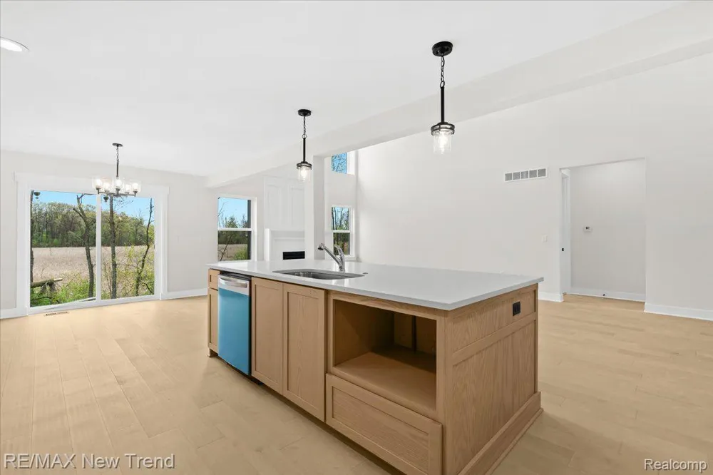 7829 Trailside Court West Bloomfield Charter Township, MI 48323