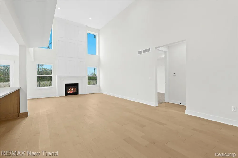 7829 Trailside Court West Bloomfield Charter Township, MI 48323