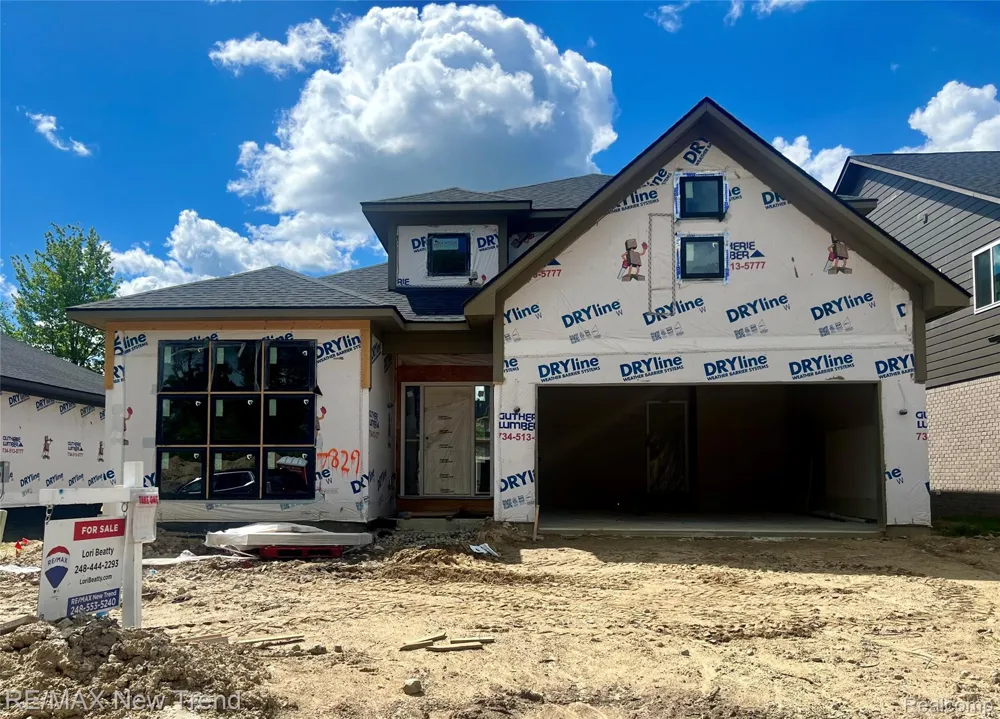 7829 Trailside Court West Bloomfield Charter Township, MI 48323