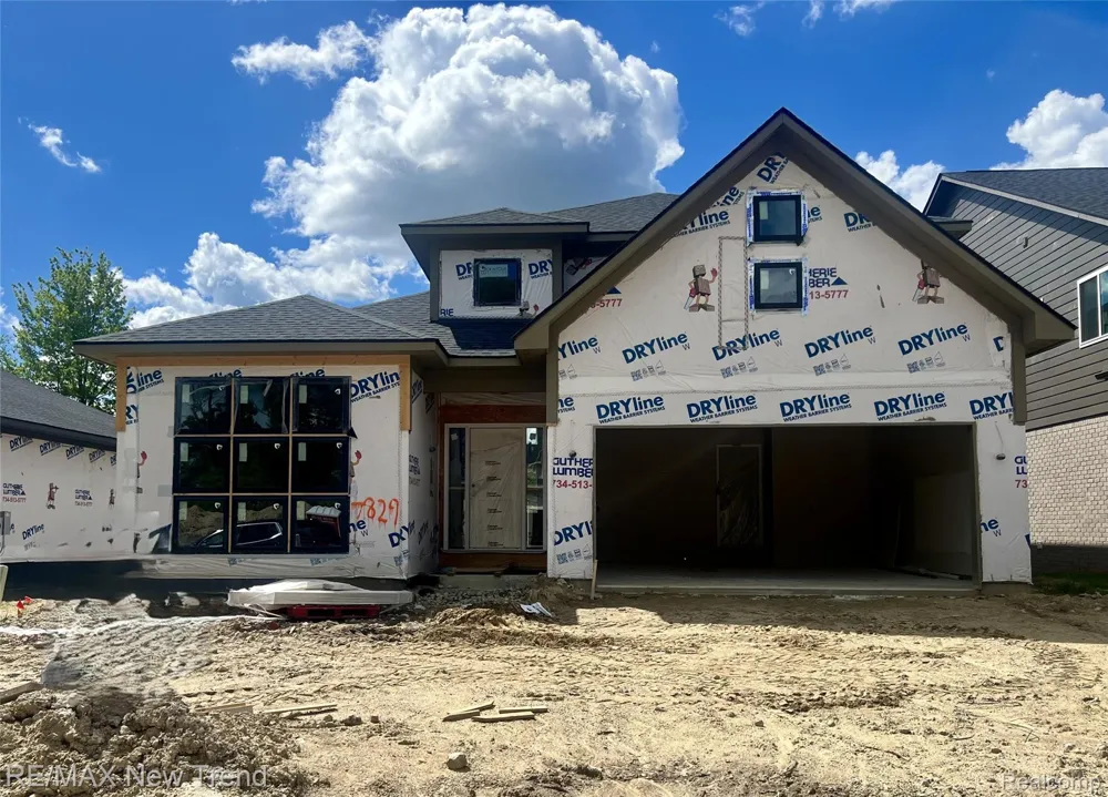 7829 Trailside Court West Bloomfield Charter Township, MI 48323