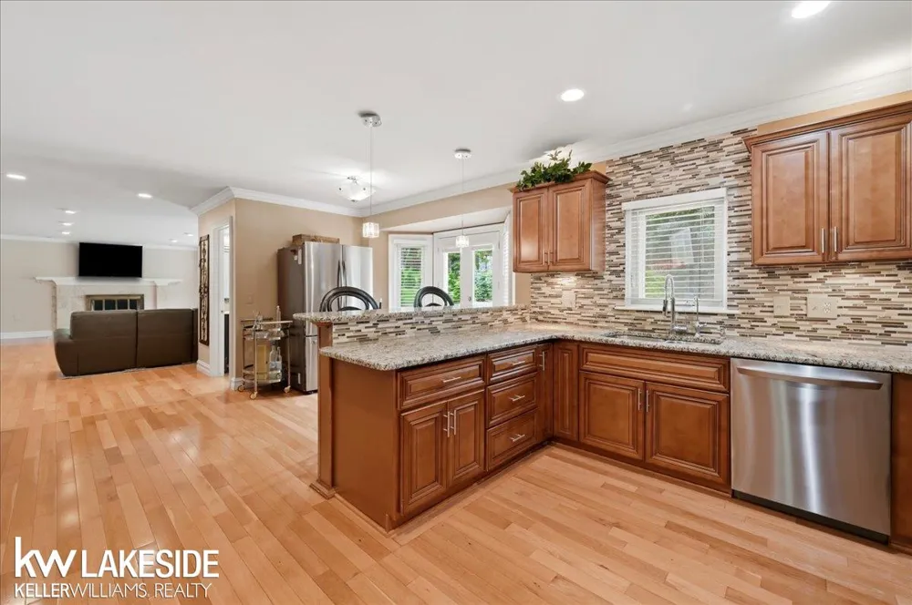 7277 Wellington Place Washington Township, MI 48094