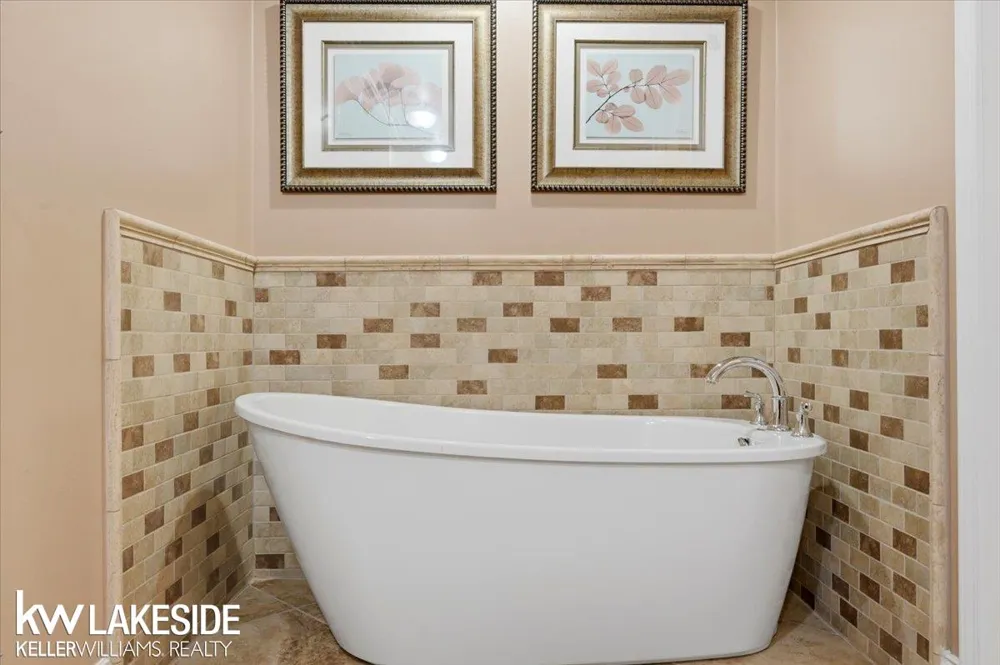 7277 Wellington Place Washington Township, MI 48094