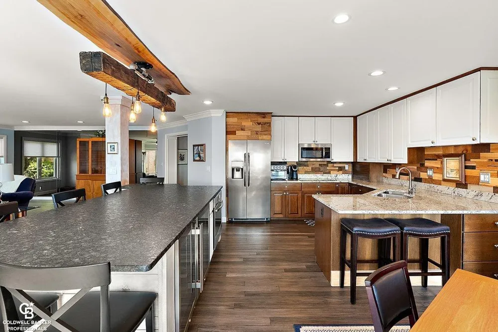 26031 harbour pointe dr n Drive Harrison Charter Township, MI 48045