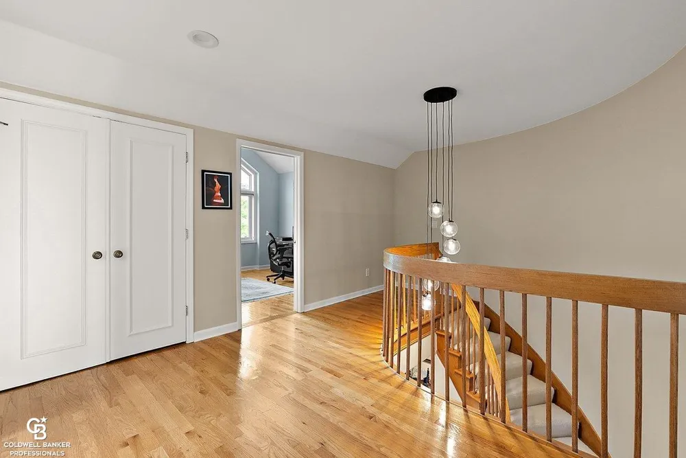 26031 harbour pointe dr n Drive Harrison Charter Township, MI 48045