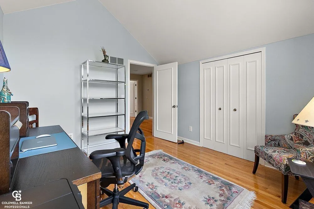 26031 harbour pointe dr n Drive Harrison Charter Township, MI 48045