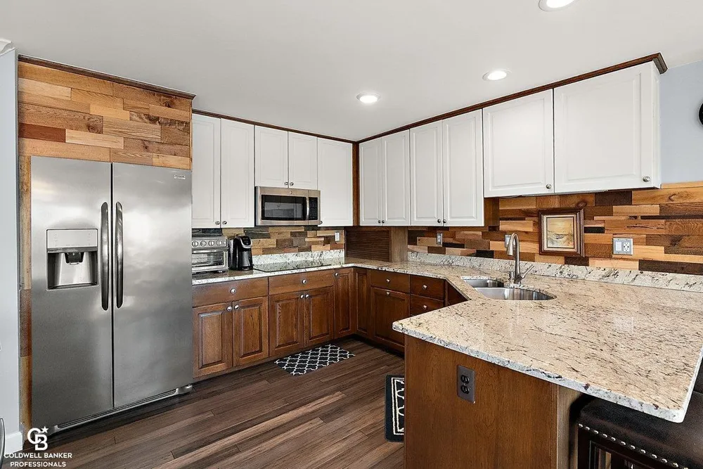 26031 harbour pointe dr n Drive Harrison Charter Township, MI 48045